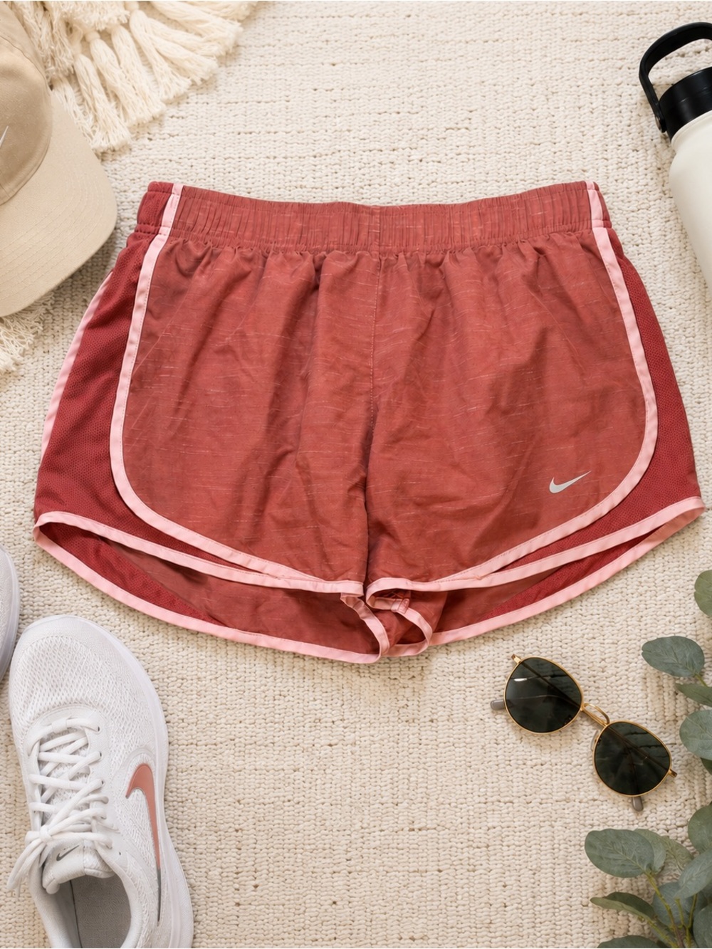 Nike Dri-FIT Tempo Running Shorts Women’s Large Rust Pink Athletic Lined